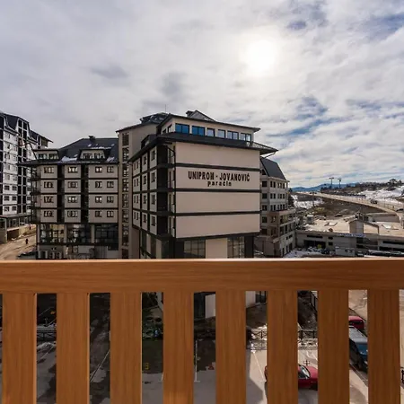 Ivana Elza Apartamento *