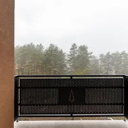 Ivana Elza Apartamento *